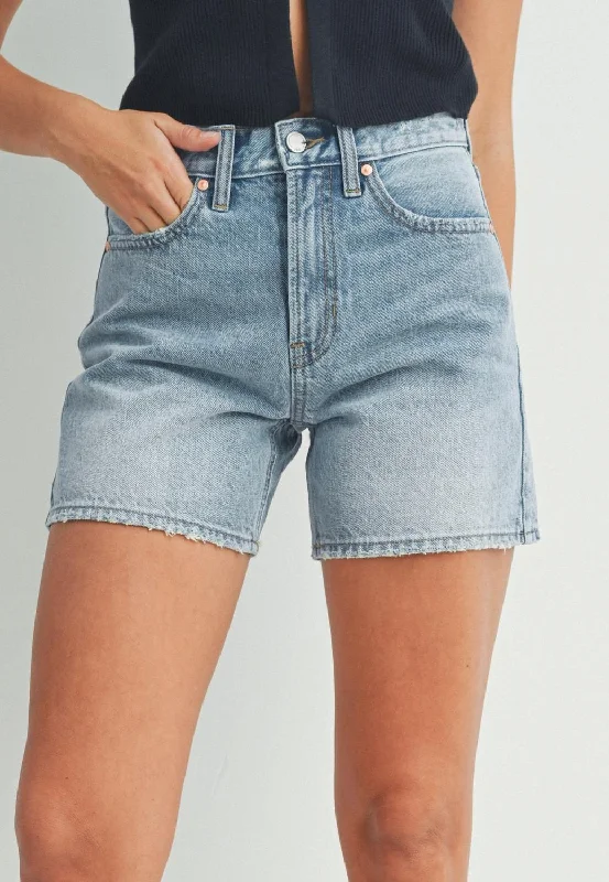 Trendsetting women’s clothing for fashion lovers   Longer Length Short In Light Wash