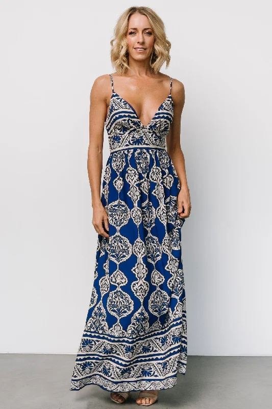 Fashionable clothing that fits every occasion Davinah V Neck Maxi Dress | Blue Print Fashionable clothing that fits every occasion Davinah V Neck Maxi Dress | Blue Print
