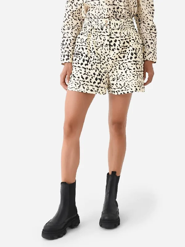 Bold fashion choices for the confident woman   Aspen Short In Animal Print