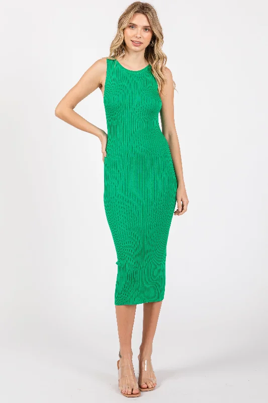 Timeless women’s fashion for any occasion   Green Sleeveless Ribbed Midi Dress