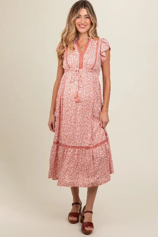 Iconic women’s outfits that never go out of style Salmon Floral Lace Trim Maternity Midi Dress Iconic women’s outfits that never go out of style Salmon Floral Lace Trim Maternity Midi Dress