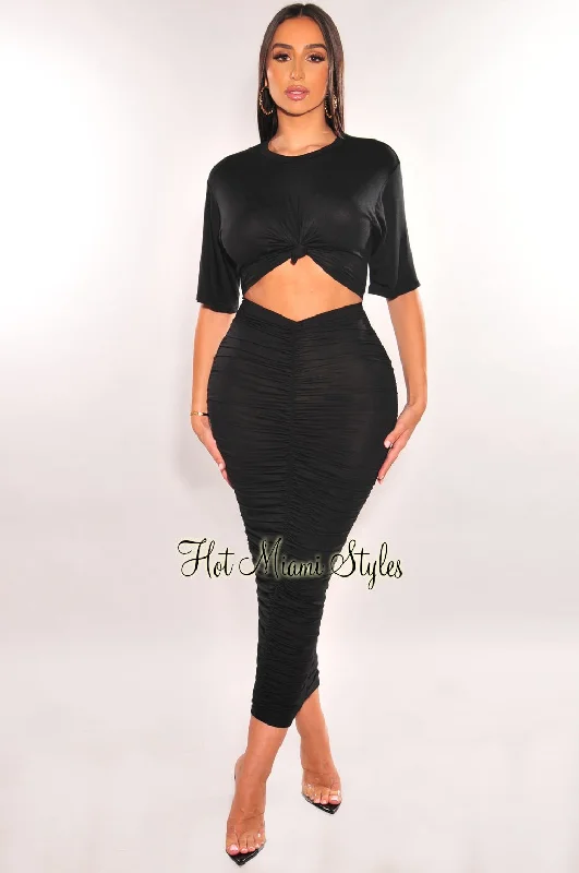 Dress up or down with these versatile pieces Black Short Sleeve Cut Out Ruched Maxi Dress Dress up or down with these versatile pieces Black Short Sleeve Cut Out Ruched Maxi Dress