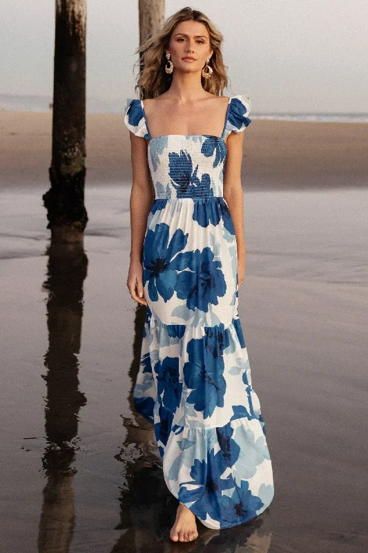 Sustainable fashion for stylish women   Mikaela Maxi Dress | Blue Floral