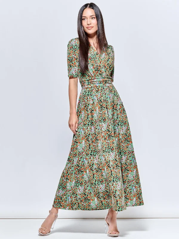 Versatile outfits to transition from day to night Saniya Print Jersey Maxi Dress, Green Animal Versatile outfits to transition from day to night Saniya Print Jersey Maxi Dress, Green Animal
