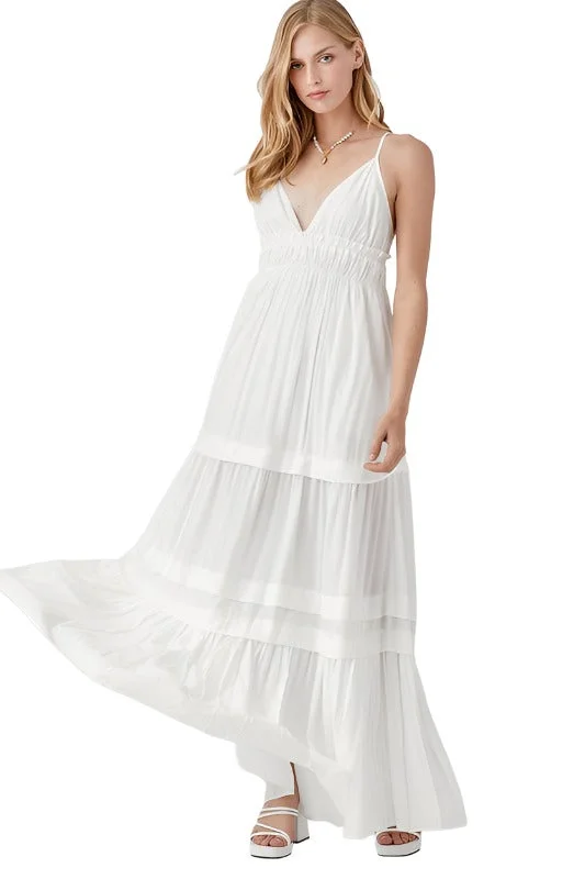 Fashion pieces that complement every woman’s style Shirred Ruffle Folded Detail Maxi Dress Fashion pieces that complement every woman’s style Shirred Ruffle Folded Detail Maxi Dress