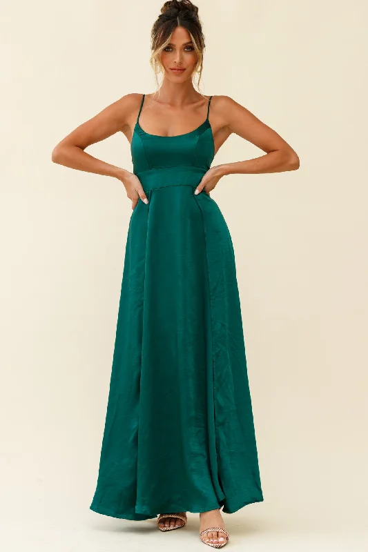 Casual yet chic women’s outfits for work or play Joanne Empire Waist Maxi Dress Jade Casual yet chic women’s outfits for work or play Joanne Empire Waist Maxi Dress Jade