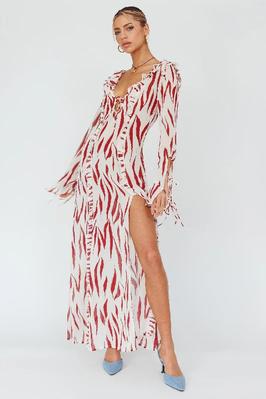 Effortlessly stylish outfits for the modern woman Oasis Moon Frill Trim Maxi Dress Printed Ruby Effortlessly stylish outfits for the modern woman Oasis Moon Frill Trim Maxi Dress Printed Ruby