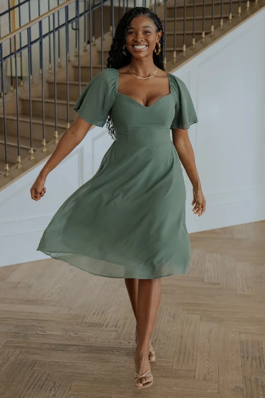 Soft, breathable fabrics for fashionable women Colette Sweetheart Midi Dress | Dark Sage Soft, breathable fabrics for fashionable women Colette Sweetheart Midi Dress | Dark Sage