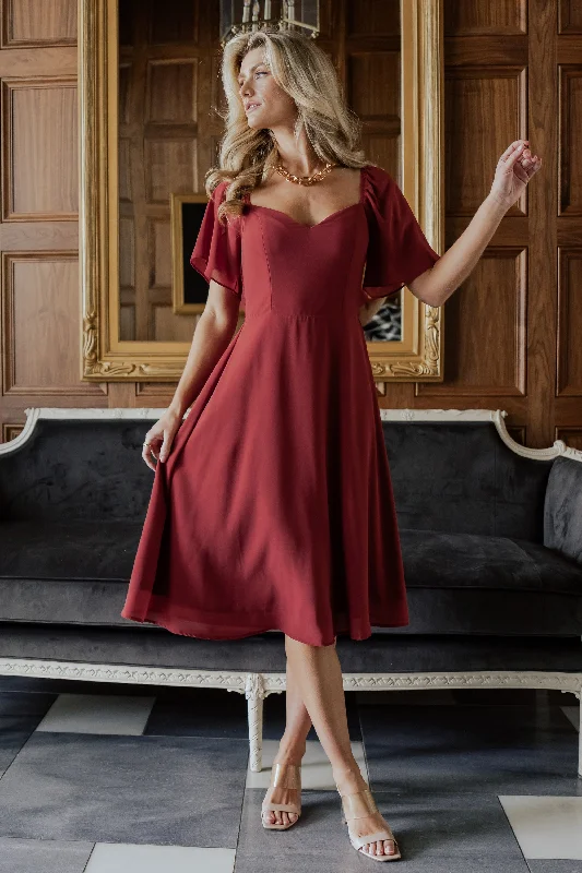 Refresh your closet with chic and comfy styles Colette Sweetheart Midi Dress | Terracotta Refresh your closet with chic and comfy styles Colette Sweetheart Midi Dress | Terracotta