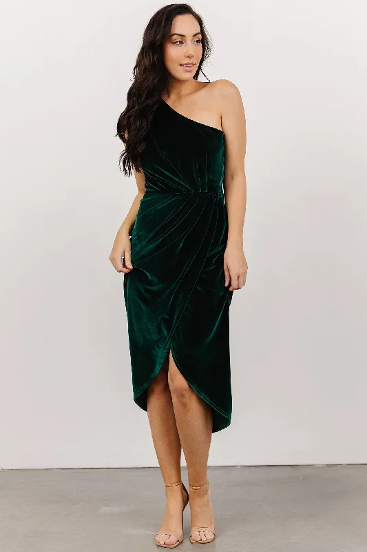 Discover the latest trends in women’s fashion Kourtney Velvet One Shoulder Midi Dress | Emerald Discover the latest trends in women’s fashion Kourtney Velvet One Shoulder Midi Dress | Emerald