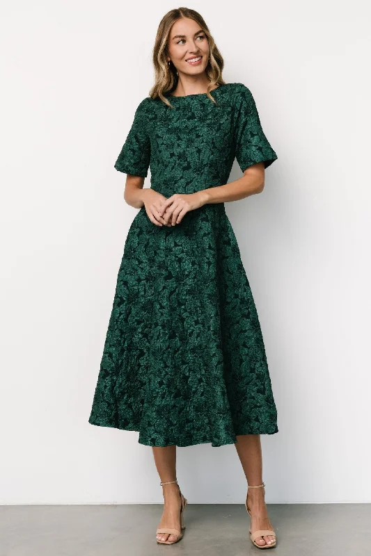 Refresh your wardrobe with stylish women’s outfits Kya Embossed Midi Dress | Emerald Green Refresh your wardrobe with stylish women’s outfits Kya Embossed Midi Dress | Emerald Green