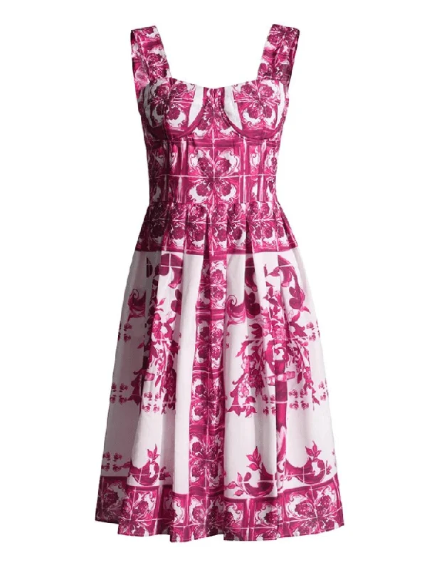 Iconic women’s outfits that never go out of style Kim Corset Print Dress - Red Print Iconic women’s outfits that never go out of style Kim Corset Print Dress - Red Print