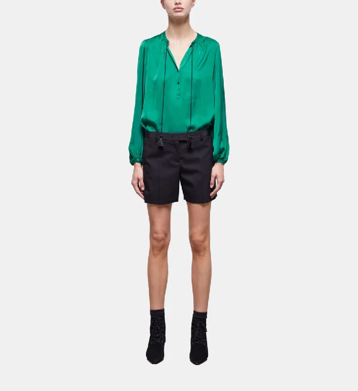Modern fashion pieces designed for all women   Black Wool Shorts