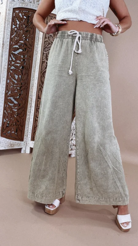 Essential women’s clothing for every season Mix It Up Mineral Washed Wide Leg Pants, Olive Essential women’s clothing for every season Mix It Up Mineral Washed Wide Leg Pants, Olive