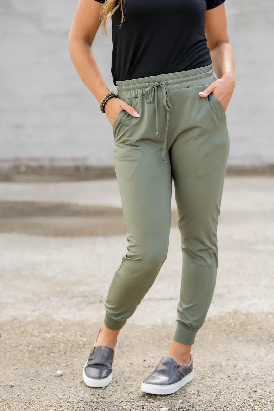 Timeless women’s fashion for any occasion   Elevated Everyday Joggers