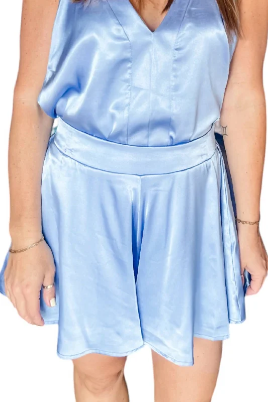 Effortlessly chic outfits for the modern woman   Lulu Shorts In Chambray