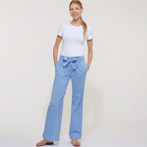 Stylish plus-size clothing for women   New Look Tousers and Shorts N6606