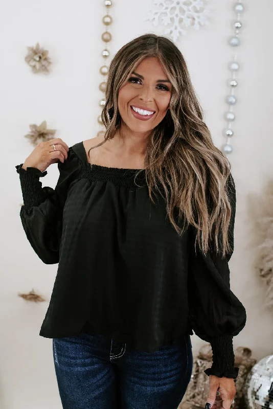 Effortlessly chic fashion for today’s woman   So Chic Smocked Top , Black