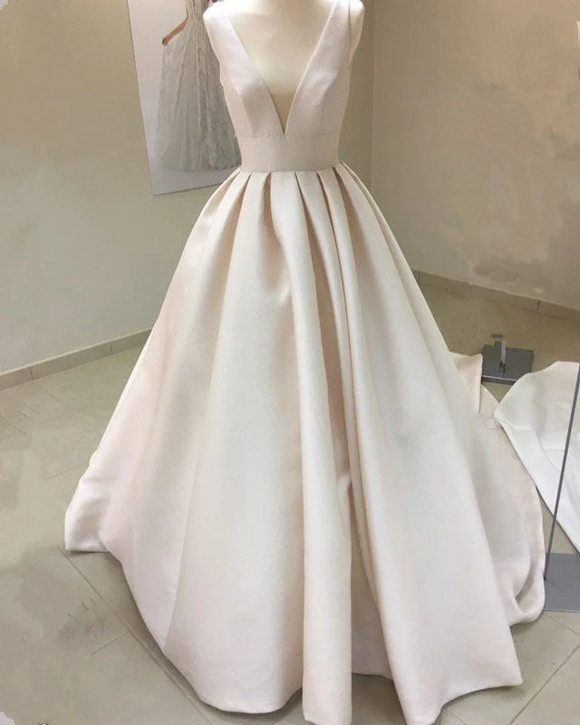 A perfect wardrobe for fashionable women Vintage Style V-neck Satin Wedding Dresses Ball Gown A perfect wardrobe for fashionable women Vintage Style V-neck Satin Wedding Dresses Ball Gown