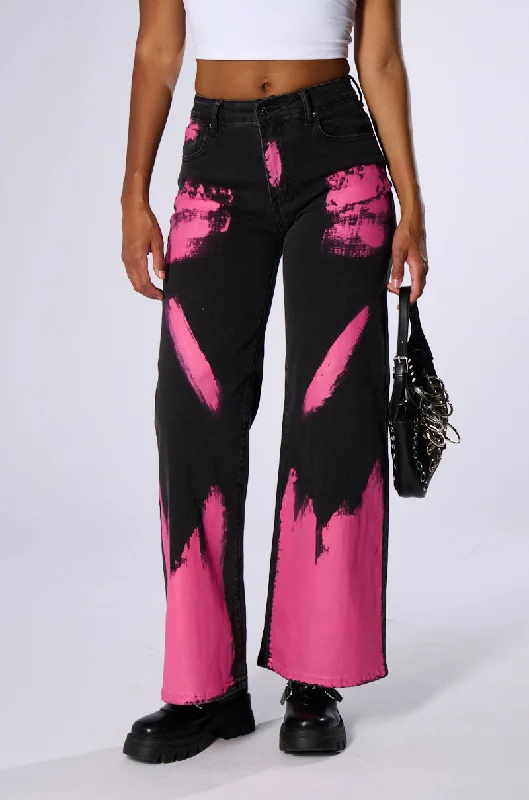 Bold and sophisticated looks for every woman   WASHED UP DENIM PANT