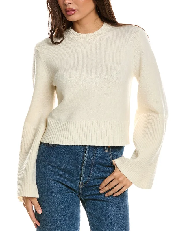 Comfortable yet stylish outfits for women on the go A.L.C. Clover Wool-Blend Sweater Comfortable yet stylish outfits for women on the go A.L.C. Clover Wool-Blend Sweater