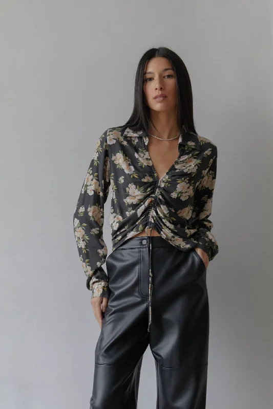 Soft, breathable fabrics for fashionable women   COLLARED FLORAL BLOUSE