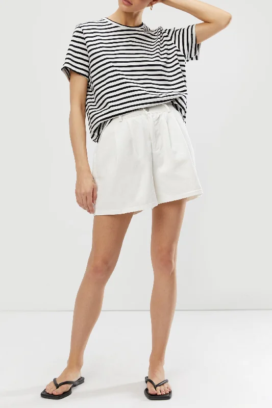 Essential women’s clothing for every season   COTTON SHORT