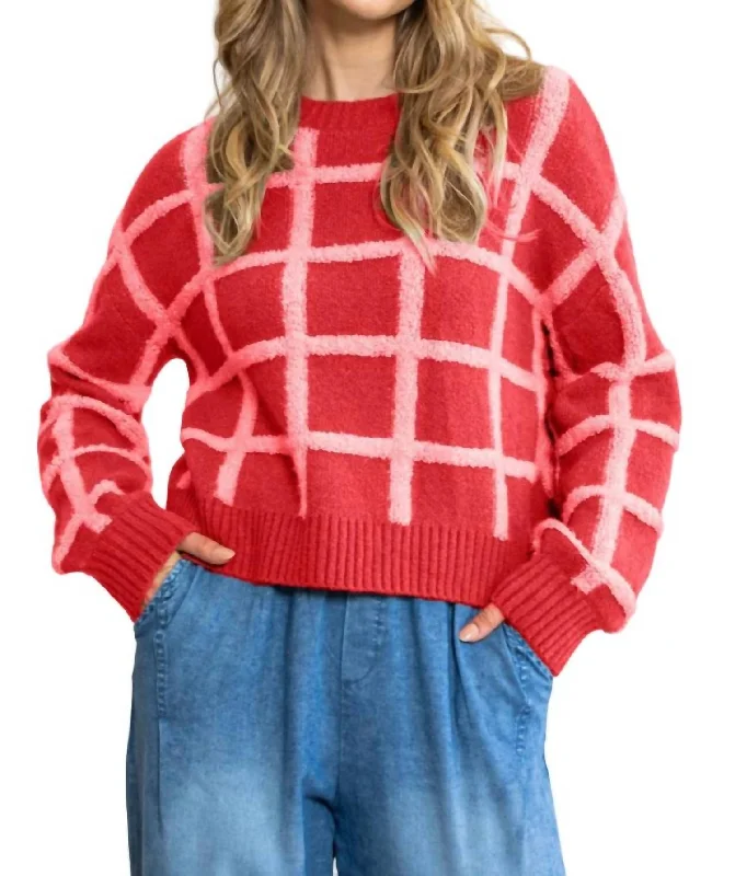Effortlessly stylish outfits for the modern woman   Holli Curvy Sweater In Red
