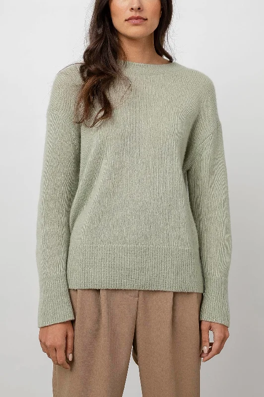 Women’s fashion that reflects your personality   JUNO SWEATER - GREEN TEA
