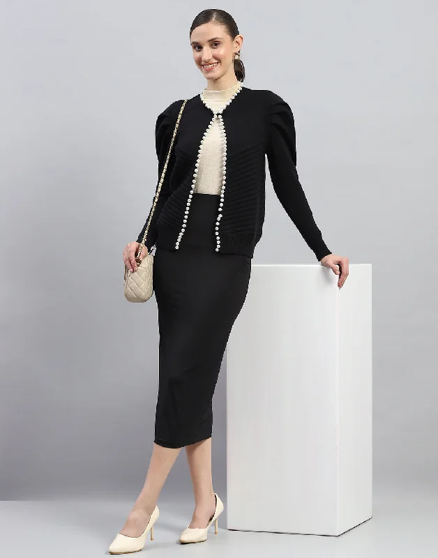 Effortlessly chic outfits for the modern woman Women Black Self Design V Neck Full Sleeve Cardigan Effortlessly chic outfits for the modern woman Women Black Self Design V Neck Full Sleeve Cardigan