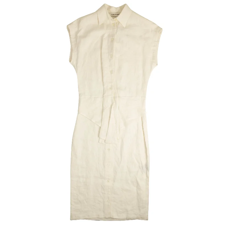 Iconic women’s outfits that never go out of style White Button Down Sleeveless Shirt Dress Iconic women’s outfits that never go out of style White Button Down Sleeveless Shirt Dress