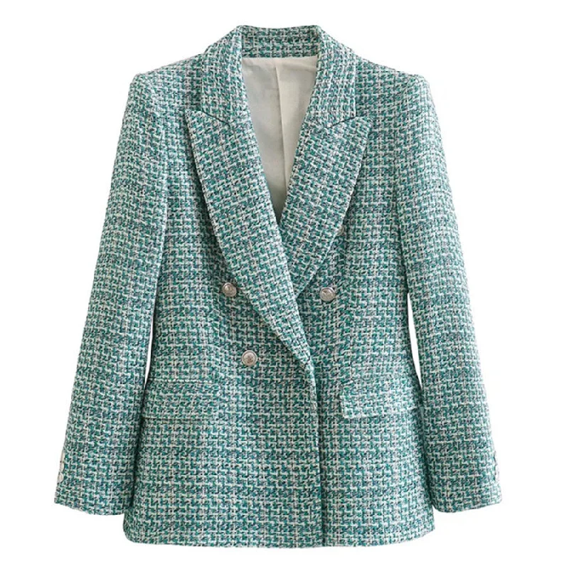 Effortlessly chic outfits for the modern woman   Astrid Blazer