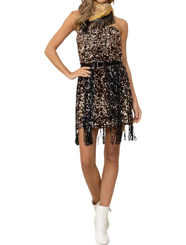 High-quality women’s wear for everyday elegance   It’S A Party Dress In Gold Black