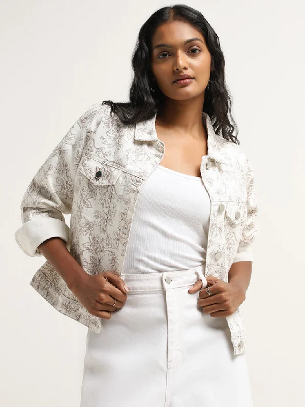 Bold fashion choices for the confident woman LOV Off-White Floral Printed Denim Jacket Bold fashion choices for the confident woman LOV Off-White Floral Printed Denim Jacket