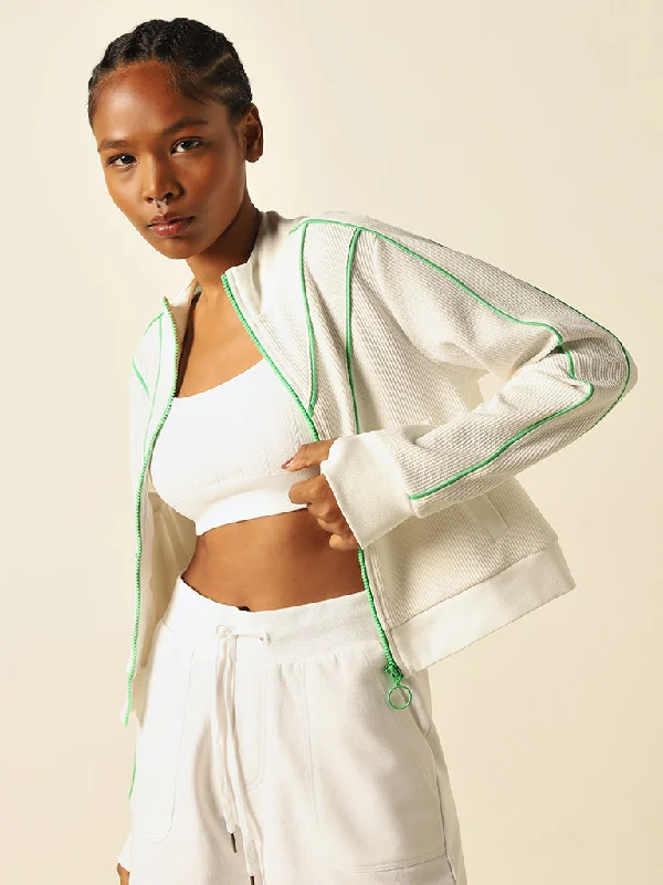 Elevate your look with premium women’s wear Studiofit White Contrast Design Ribbed Jacket Elevate your look with premium women’s wear Studiofit White Contrast Design Ribbed Jacket