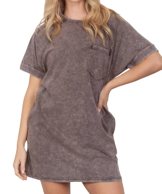 Effortlessly chic fashion for today’s woman Trailblazer Oversize Mineral Wash T-Shirt Dress In Charcoal Wash Color Effortlessly chic fashion for today’s woman Trailblazer Oversize Mineral Wash T-Shirt Dress In Charcoal Wash Color
