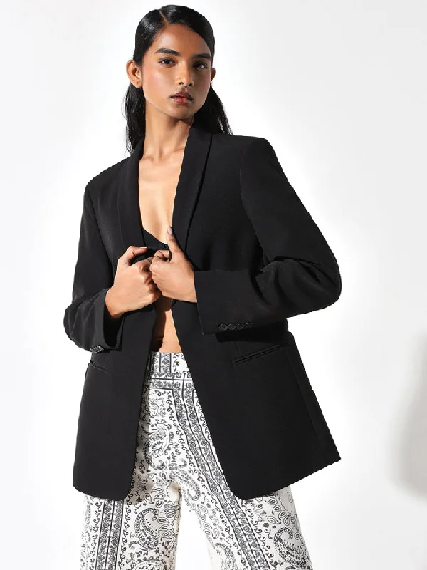 Effortlessly chic fashion for today’s woman   Wardrobe Black Lapel Blazer