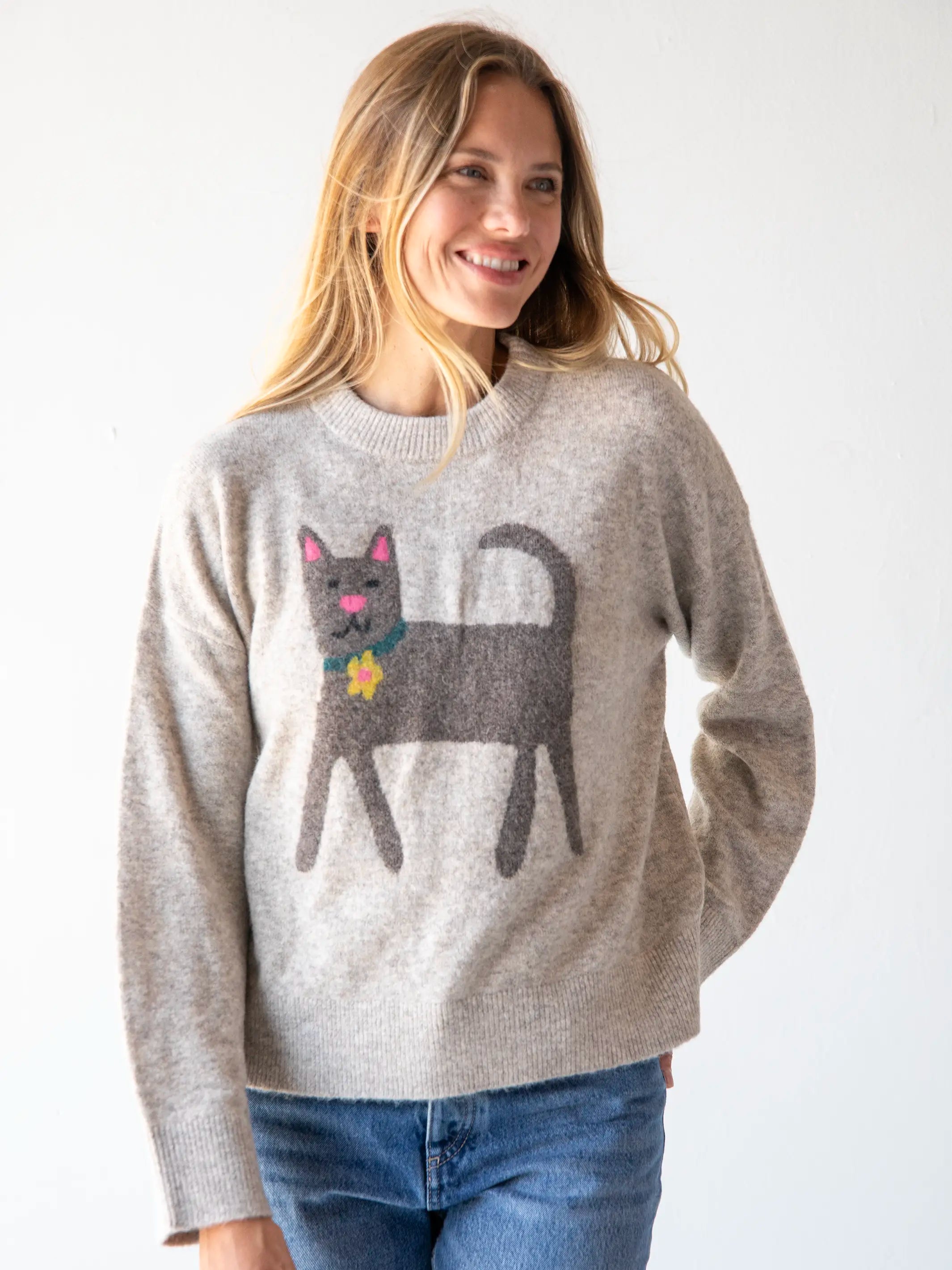 Find your perfect fit with stylish women’s clothing Everyone's Favorite Sweater - Dove Grey Cat Find your perfect fit with stylish women’s clothing Everyone's Favorite Sweater - Dove Grey Cat