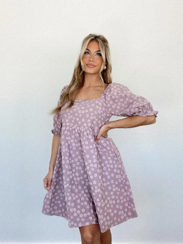 Women’s fashion that reflects your personality   Lavender Floral Print Dress