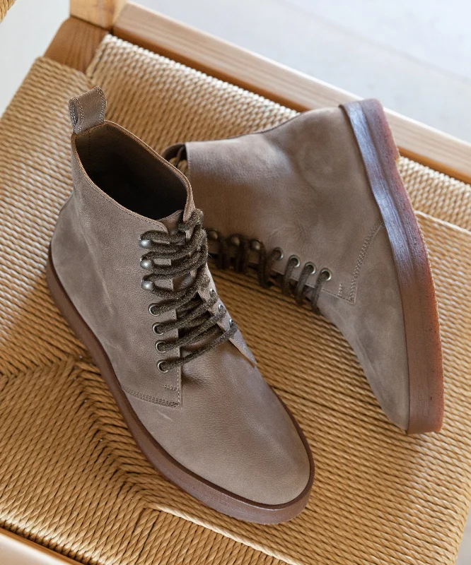 Classic pieces for a timeless wardrobe   Oiled Leather Canyon Boot