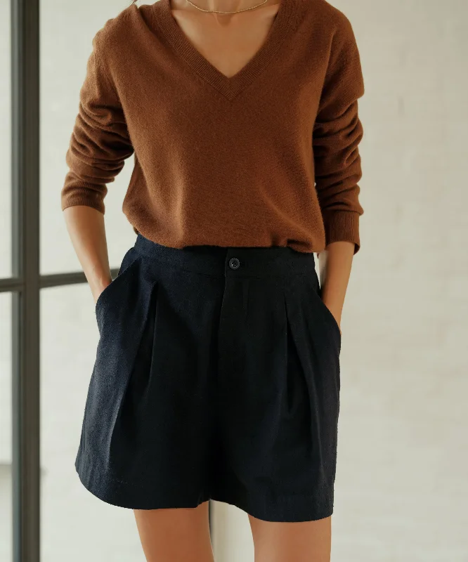 Designer-inspired women’s fashion at affordable prices   Pleated Short