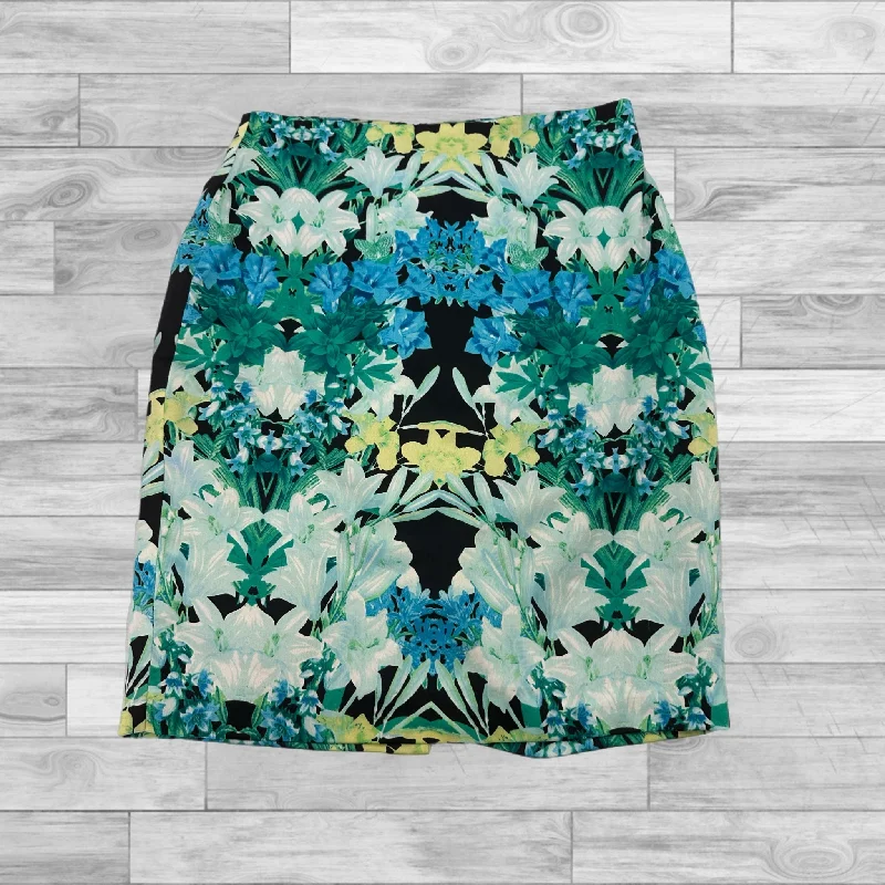 Dress up or down with these versatile pieces Skirt Mini & Short By Vince Camuto In Floral, Size: 8 Dress up or down with these versatile pieces Skirt Mini & Short By Vince Camuto In Floral, Size: 8
