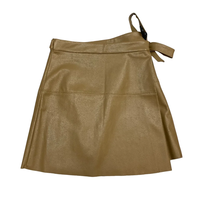 Clothing that’s as bold as you are   Skirt Mini & Short By Wilfred In Brown, Size: S