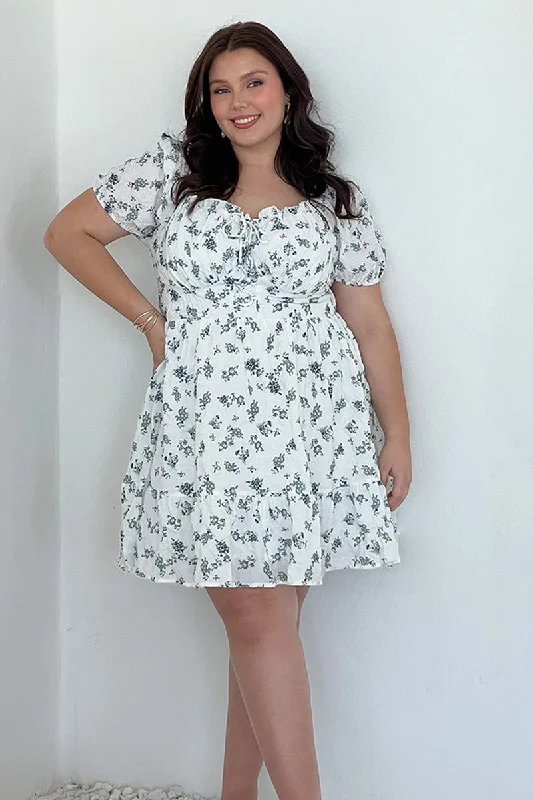 Women’s clothing that fits your personality and style   Green Ditsy Lace Up Minidress