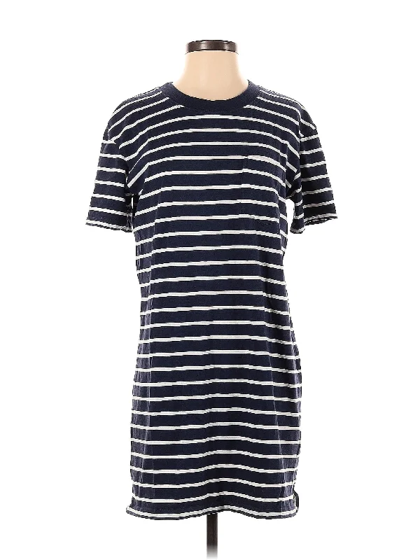 Effortlessly chic fashion for today’s woman   Casual Dress