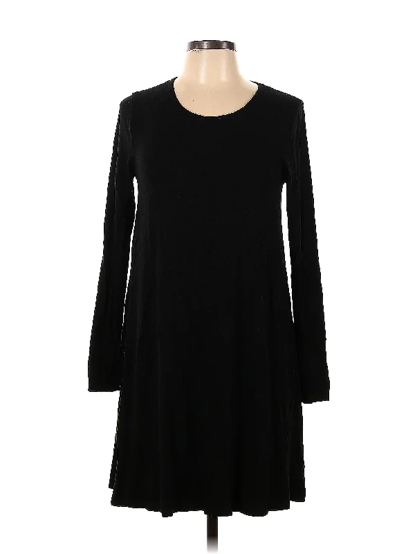 Curated collections of sophisticated women’s wear   Casual Dress