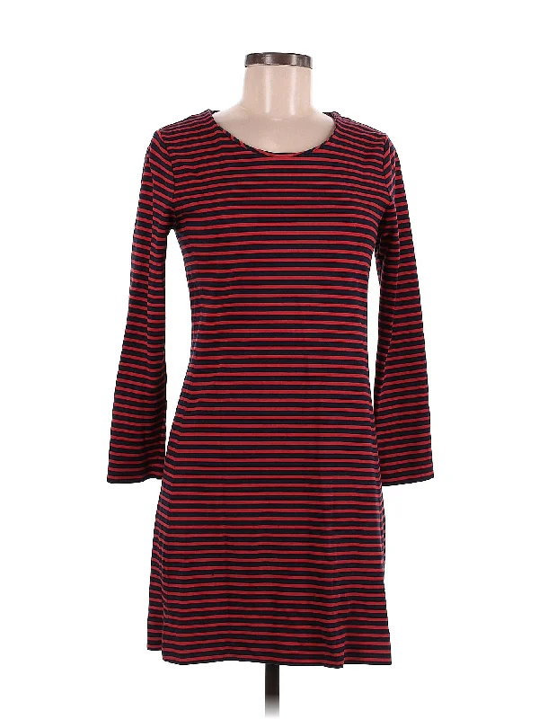 Get noticed with eye-catching women’s fashion   Casual Dress