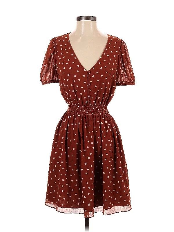 Look and feel your best in our women’s wear   Casual Dress