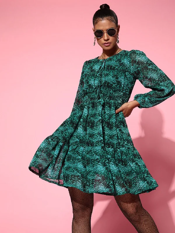 Confidence-boosting clothing for women   plusS Green Tie-Up Neck Dress