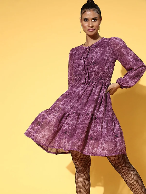 Look and feel your best in our women’s wear   plusS Purple Tie-Up Neck Dress